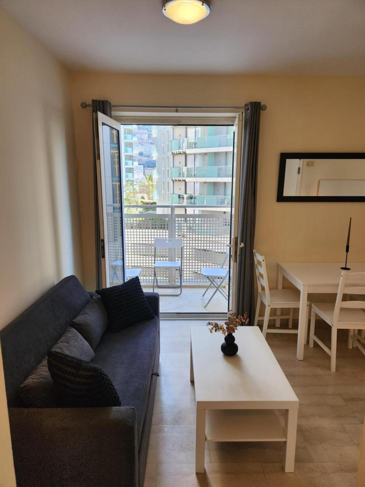 New With Ac Central Suites With Pool Access And Squash Courts! Sleeps Family Or 4 Guests Gibraltar Exterior photo